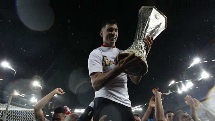 Jose Antonio Reyes saat memenangi gelar juara Liga Europa 2015/2016 bersama Sevilla.