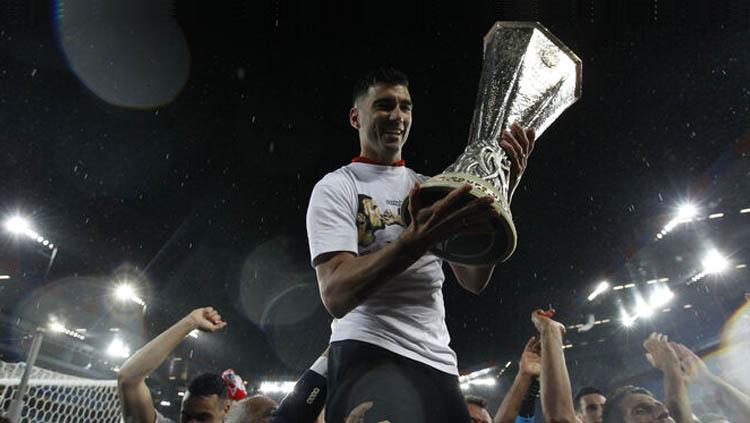 Jose Antonio Reyes saat memenangi gelar juara Liga Europa 2015/2016 bersama Sevilla. Antoino Pizarro/Diario de Sevilla. - INDOSPORT