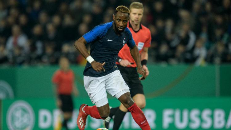 Menurut laporan dari Foot Mercato, Manchester United siap mengirim ‘pengintai’ ke Stadion Groupama pada hari Kamis (17/03/22) untuk mengawasi Moussa Dembele.