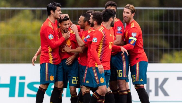 Timnas Spanyol merayakan kemenangan telak atas Kepulauan Faroe di pertandingan kualifikasi Euro 2020. (Foto: JAVIER SORIANO/AFP/Getty Images) - INDOSPORT