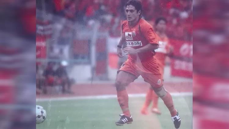 Pemain asal Paraguay, Adolfo Fatecha, mengenang momen saat membela Persija Jakarta di Final Copa Dji Sam Soe 2005. Copyright: Instagram.com/adolfofatecha