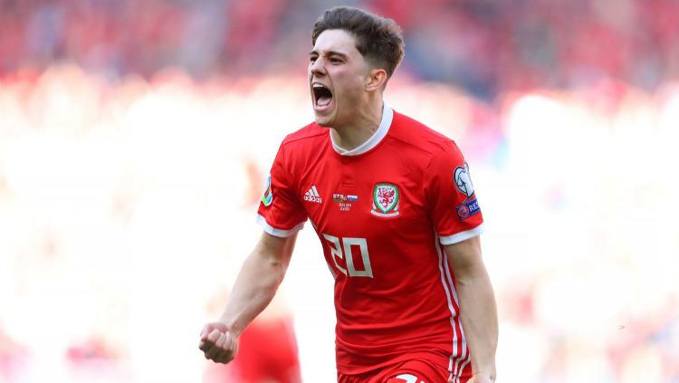 Rekrutan pertama Manchester United Daniel James di Liga Primer Inggris (Premier League) 2019/2020. Copyright: Twitter/@BBCSport