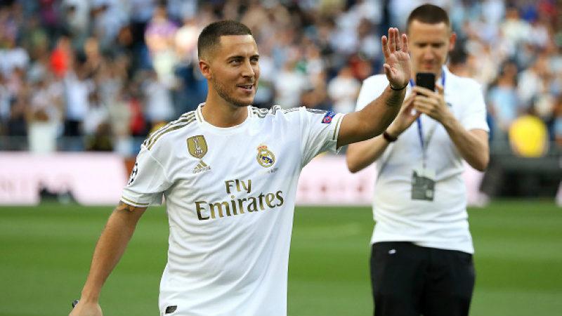 Eden Hazard saat menyapa puluhan ribu fans Real Madrid, Angel Martinez/Getty Images Copyright: Angel Martinez/Getty Images