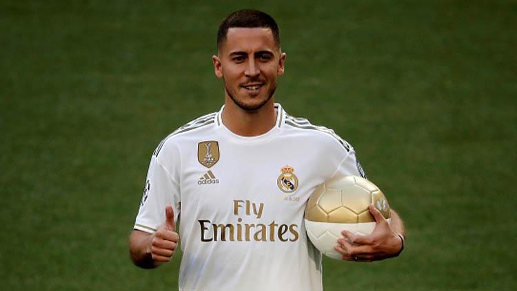 Eden Hazard saat diperkenalkan oleh Real Madrid. - INDOSPORT