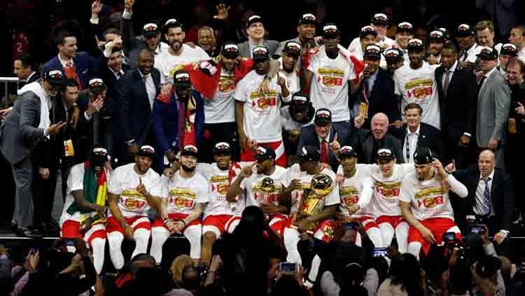 Sesi foto kemenangan Toronto Raptors juara NBA musim ini. Jumat, 14/06/19. Cunningham/Getty Images - INDOSPORT