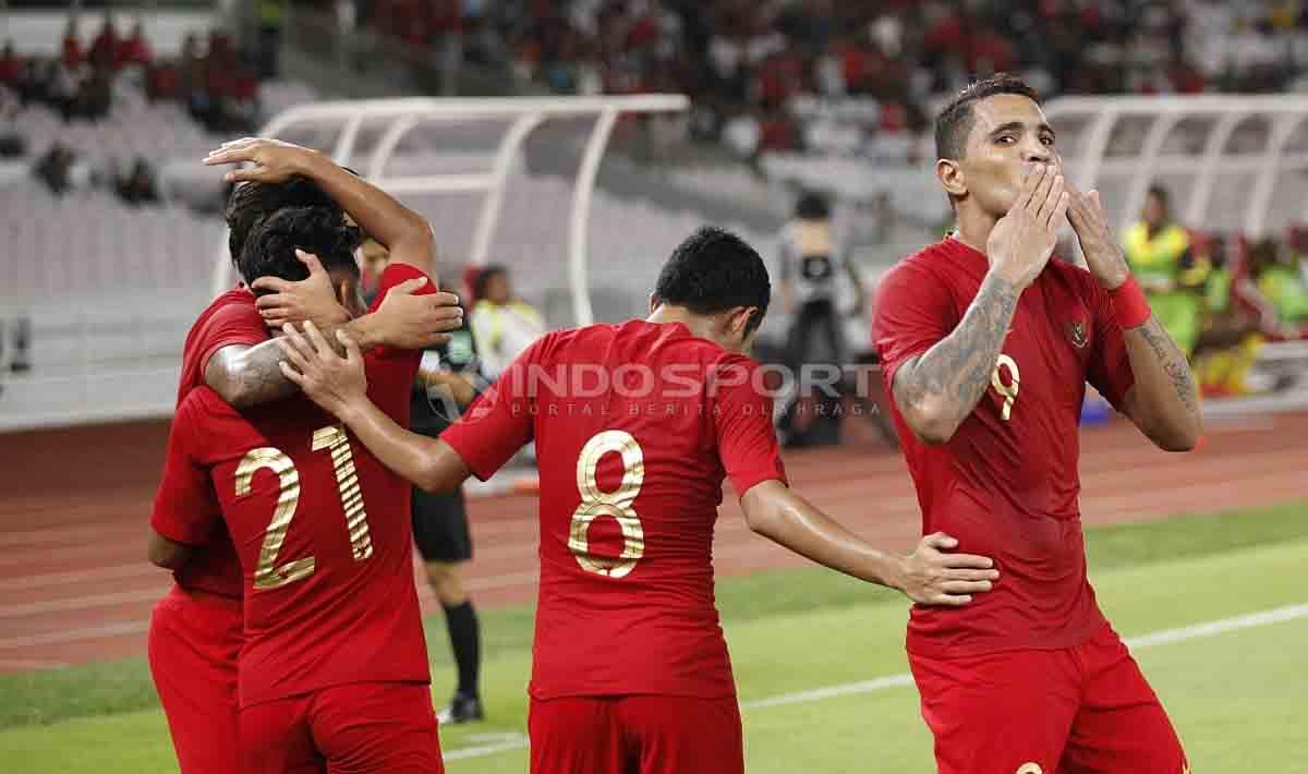 Beto Goncalves melakukan selebrasi usai cetak gol dalam laga uji coba melawan Vanuatu di Stadion Utama Gelora Bung Karno, Sabtu (15/06/19). Foto Herry Ibrahim