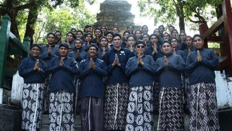 PSIM Yogyakarta melangsungkan tradisi ziarah ke makam Raja-raja Mataram di Imogiri, Bantul, Yogyakarta. Copyright: Instagram/PSIM Yogyakarta