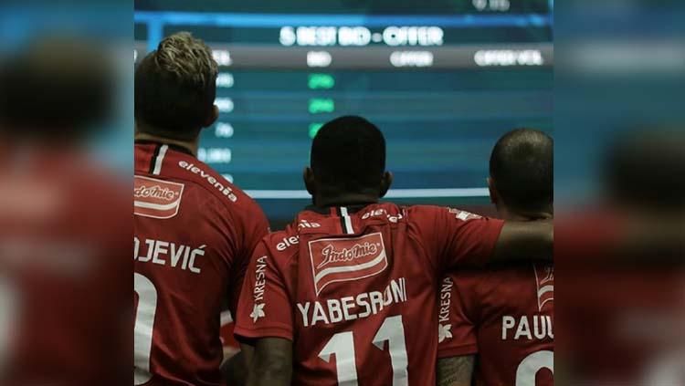 PT Bali Bintang Sejahtera Tbk (BOLA) pemilik klub sepakbola Bali United telah resmi mencatatkan sahamnya di papan perdagangan bursa saham.