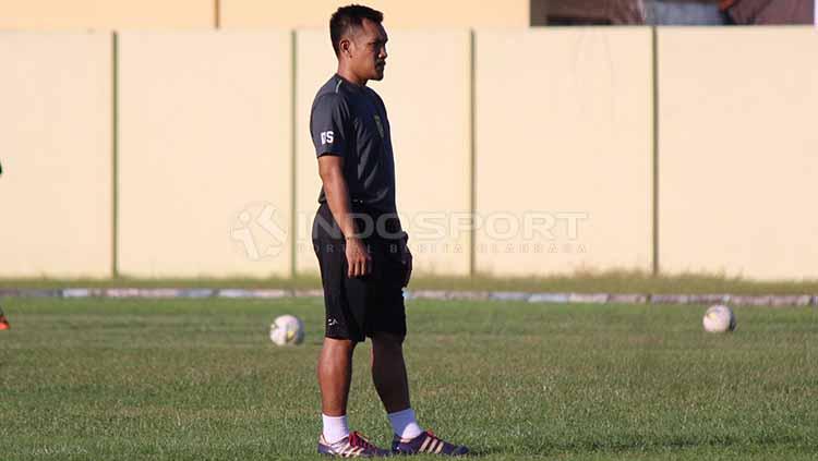 Pelatih fisik PSS Sleman, Danang Suryadi harus menjalani karantina.