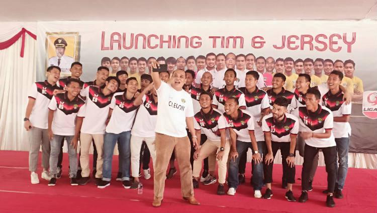 Launching tim dan jersey Cilegon United.
