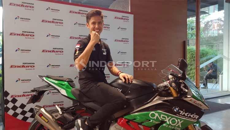 Pembalap muda Indonesia, Ali Adrian dalam Kejuaraan Asian Superbike 1000cc. Foto: Shintya Anya Maharani/INDOSPORT - INDOSPORT