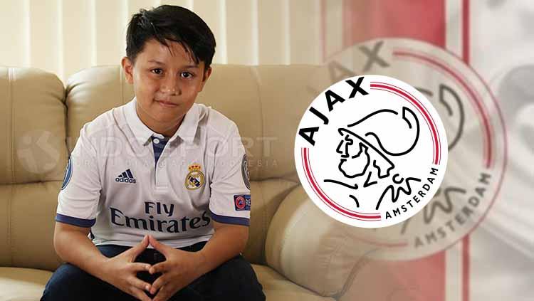 Tristan Alif dan logo Ajax Amsterdam.