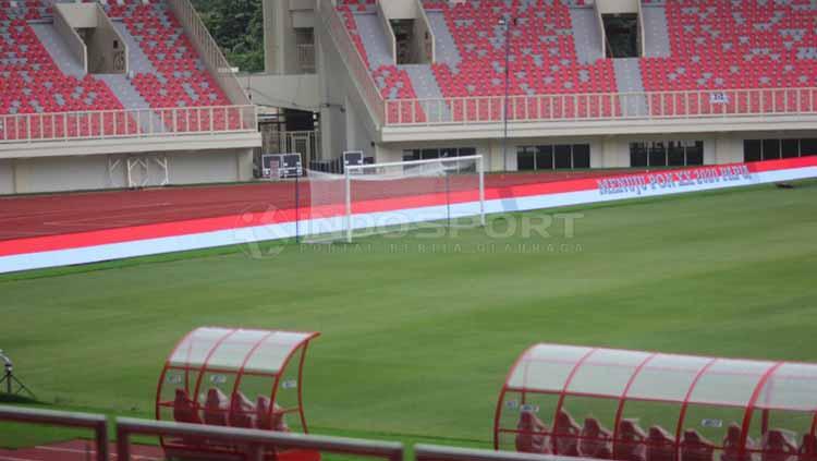 Stadion Papua Bangkit sempat dijajal para bintang sepak bola masa depan.
