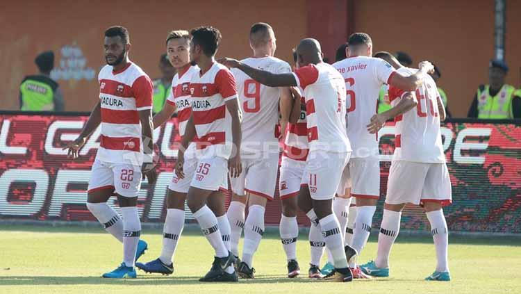 Selebrasi para pemain Madura United atas gol yang dicetak Beto Goncalves