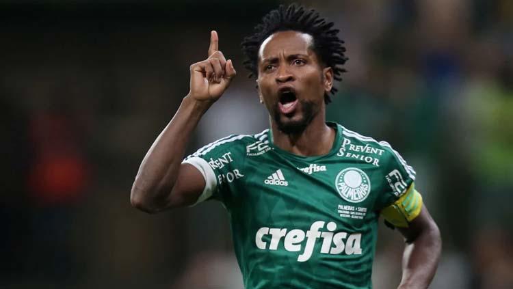 Ze Roberto melakukan selebrasi saat berseragam Palmeiras Copyright: 90min.com