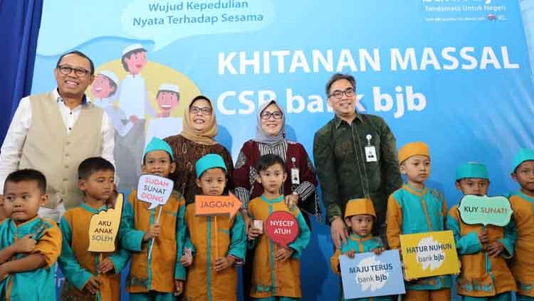 200 anak ikuti khitanan massal bank bjb