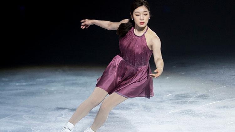 Salah satu atlet figure skating, Yuna Kim atau Kim Yuna.