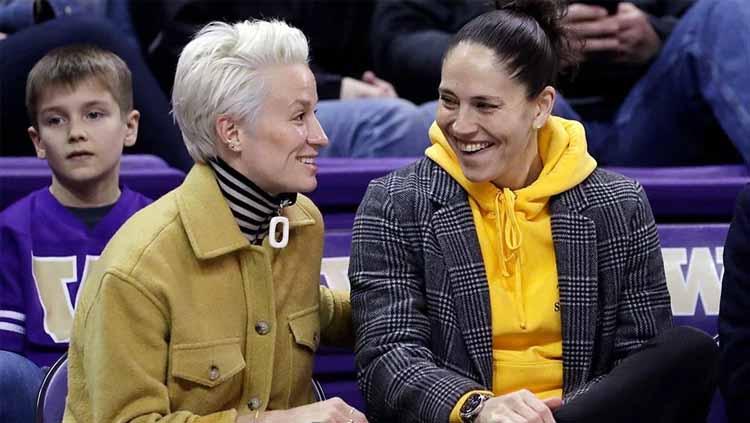 Sue Bird dan Megan Rapinoe. Foto: ftw.usatoday/AP Photo/Elaine Thompson
