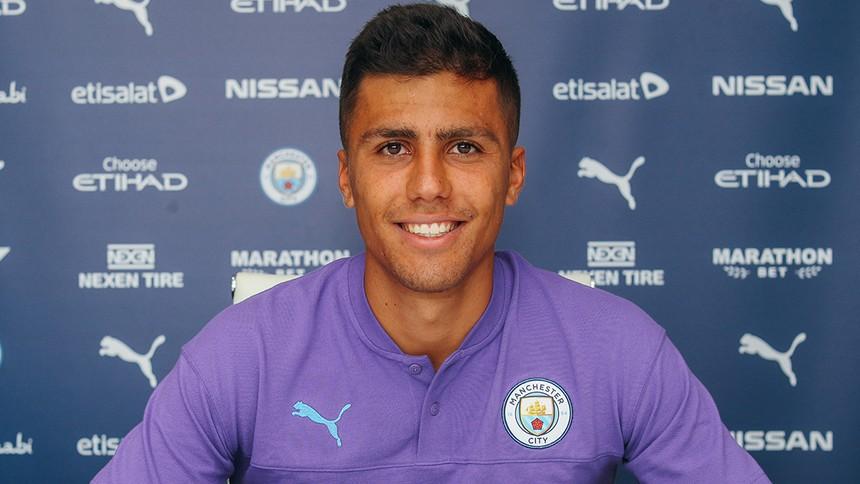 Rodri resmi menjadi pemain Manchester City Copyright: twitter.com/premierleague