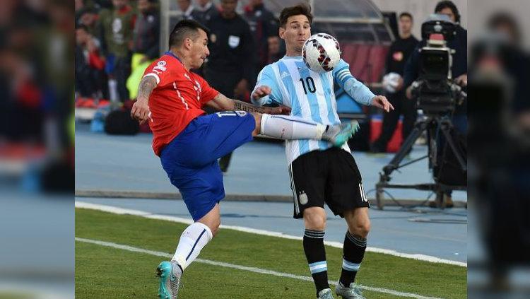 Gary Medel telah dua kali berhasil hancurkan Lionel Messi - INDOSPORT