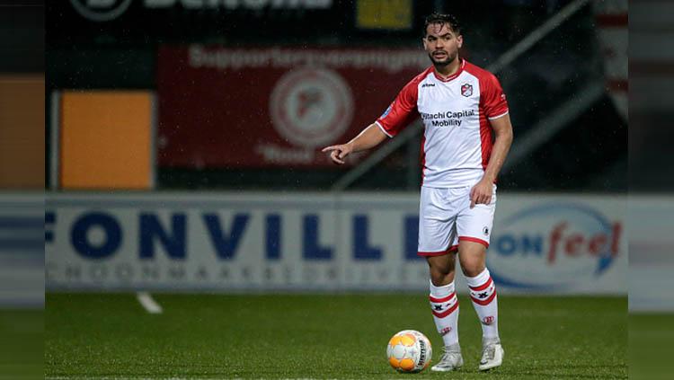 Bek Liga Belanda, Keziah Veendorp tengah jadi sorotan usai rumor yang menyebut bahwa sang pemain bakal direkrut peserta Liga 1, Bali United musim depan.