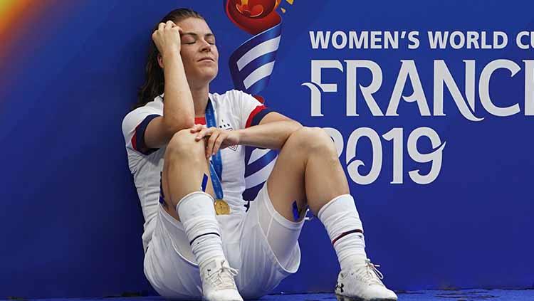 Kelley O'Hara sesaat setelah memenangkan laga melawan Belanda di Piala Dunia Wanita 2019 (07/07/19). Daniela Porcelli/Getty Images