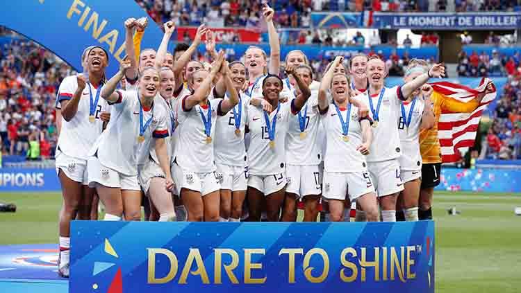 Kemeriahan timnas sepak bola wanita Amerika Serikat juara Piala Dunia 2019 usai kalahkan Belanda di Stade de Lyon  (07/07/19).  Catherine Steenkeste/Getty Images
