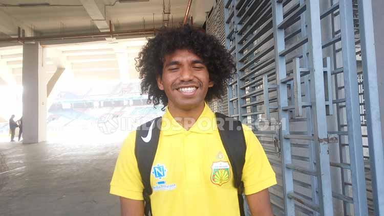 Ichwan Tuharea, pesepakbola muda Indonesia yang sedang membela Bhayangkara FC U-20.