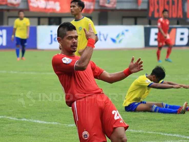 Bambang Pamungkas saat merayakan gol Copyright: Muhammad Nabil/INDOSPORT