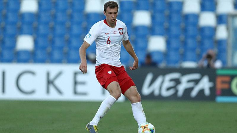 Krystian Bielik saat membela Polandia melawan Belgia dalam ajang UEFA Under U-21, Matteo Ciambelli/NurPhoto via Getty Images