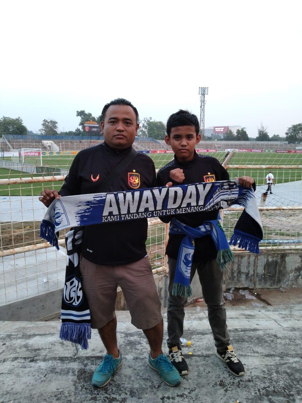 Ketua Umum Panser Biru saat Away Bersama Putranya Copyright: Dokumentasi Pribadi Kepareng