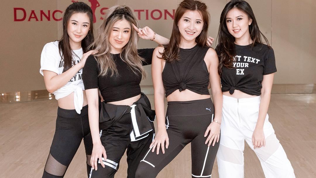 Seksinya Karen Vendela Calon Istri Boy Williams Saat Dance Cover Indosport