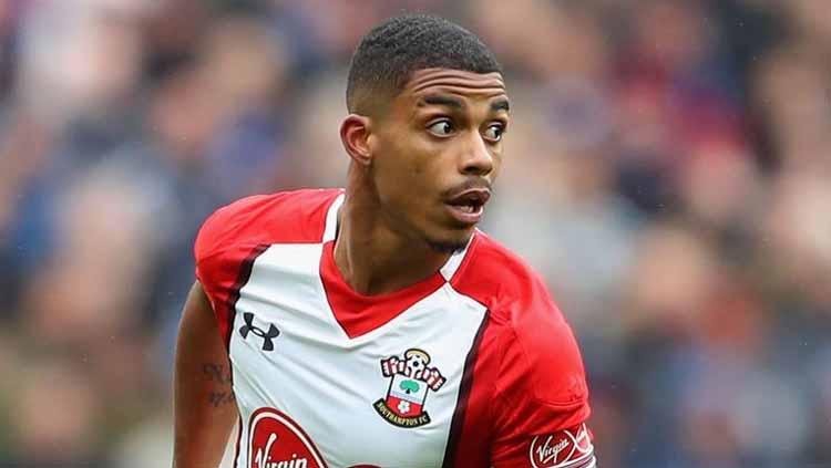 Arsenal butuh bantuan dari Manchester United untuk bisa mendatangkan pemain Southampton, Mario Lemina.