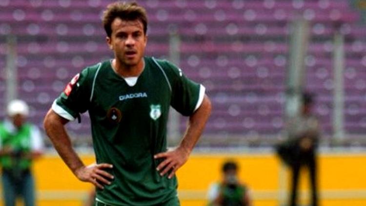 Leonardo Martins Dinelli saat main di PSMS Medan pada Oktober 2008 silam. (Foto: Goal.com) Copyright: Goal.com