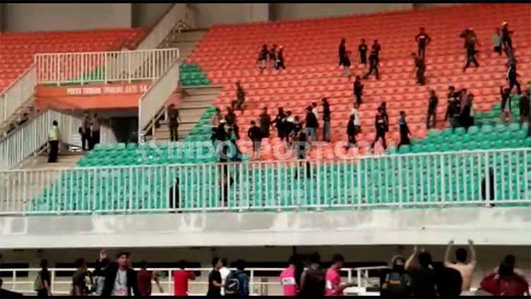 Kericuhan kecil pecah selepas laga usai antara Tira Persikabo vs Persija.