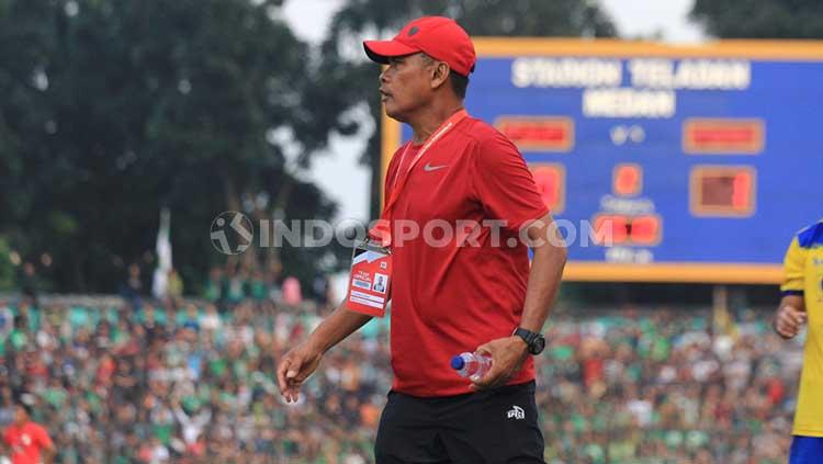 Pelatih PSMS Medan Abdul Rahman Gurning. - INDOSPORT
