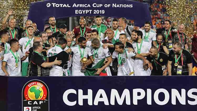 Para pemain Timnas Aljazair merayakan gelar juara Piala Afrika 2019, gelar ini merupakan gelar kedua mereka di sepanjang sejarah kompetisi sepak bola di Benua Hitam