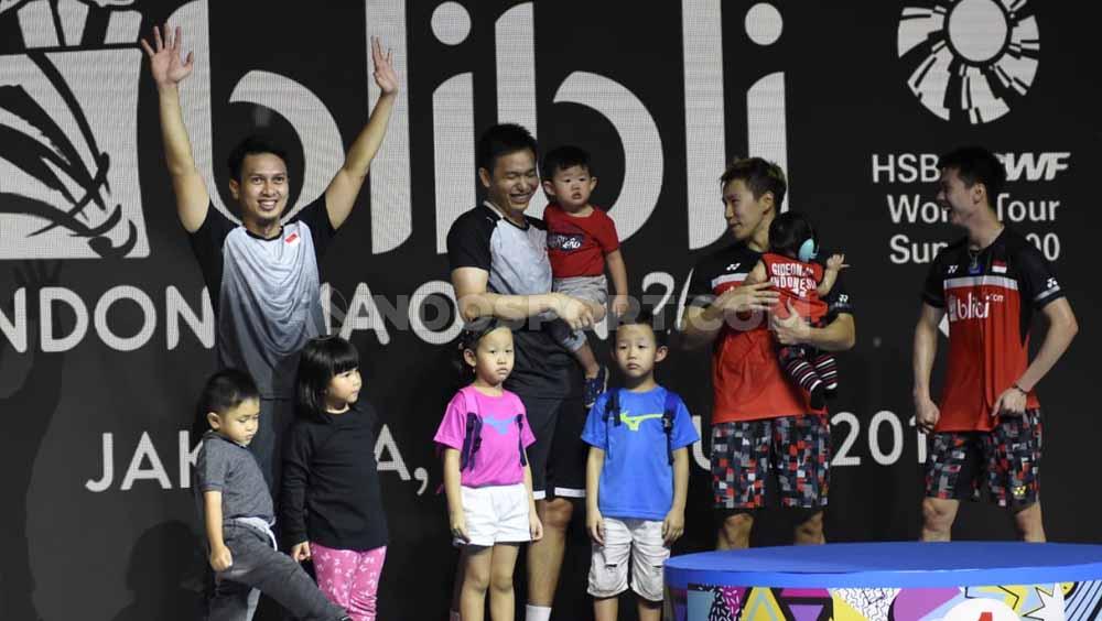 Kevin Sanjaya/Marcus Gideon akan saling berhadapan dengan Mohammad Ahsan/Hendra Setiawan di final Indonesia Masters 2020. - INDOSPORT