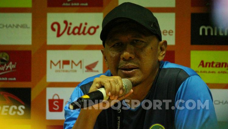 Rahmad Darmawan saat konferensi pers Persebaya vs Tira Persikabo, Minggu (21/7/19).