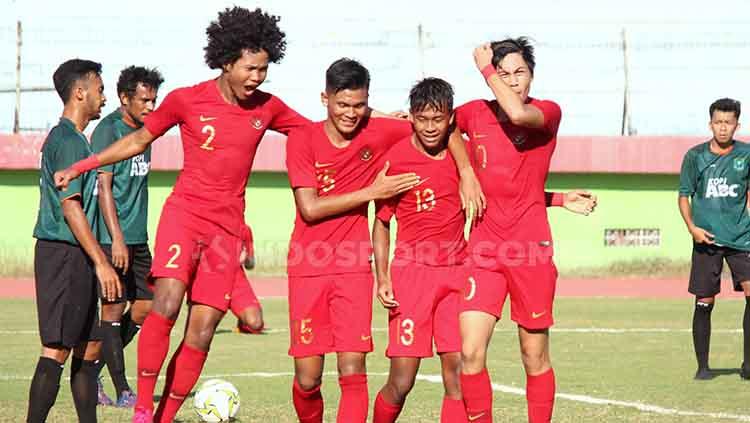 Dari Kiri Ke Kanan, Bagus Kahfi, Sutan Zico, M Supriadi dan Rendi Juliansyah. Keempat pemain itu merupakan eks Timnas Indonesia U-16 2018. Fakhri Husaini siap ikuti Piala AFF U-19. Copyright: Fitra Herdian/INDOSPORT