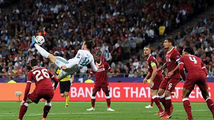 Tendangan salto dari Gareth Bale membuat para pemain Liverpool tak berkutik di final Liga Champions 2018 lalu Copyright: David Ramos/INDOSPORT