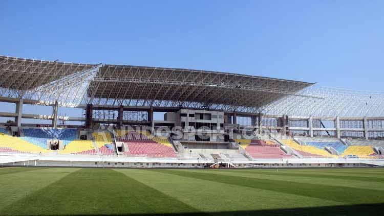 Renovasi Stadion Manahan Solo sudah mencapai 80 persen.