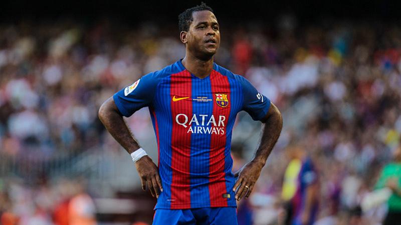 Patrick Kluivert pernah bermain di sejumlah klub seperti Ajax, AC Milan, dan Barcelona.