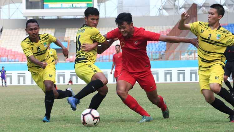 Momen internal game Timnas Indonesia U-19 melawan Persikasi. Foto: Sumargo Pangestu
