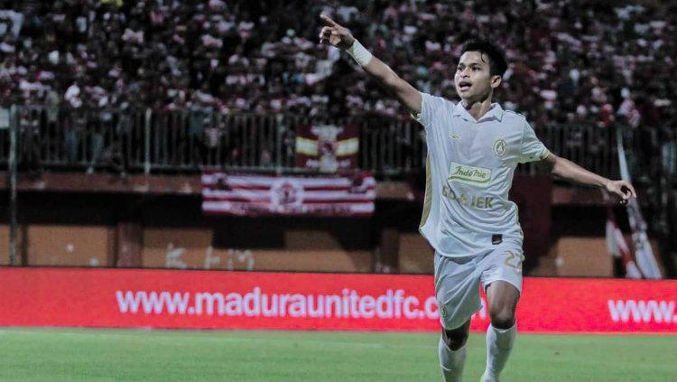 Irkham Milla, Pemain PSS Sleman cetak gol ke gawang Madura United Copyright: https://www.instagram.com/pssleman/