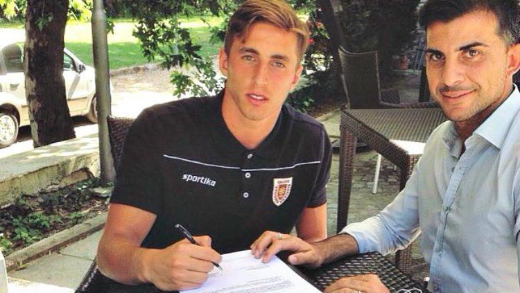 Jacopo Viola, Eksi Kiper AC Milan yang ngebet tampil dan bermain di Liga 1 Indonesia.