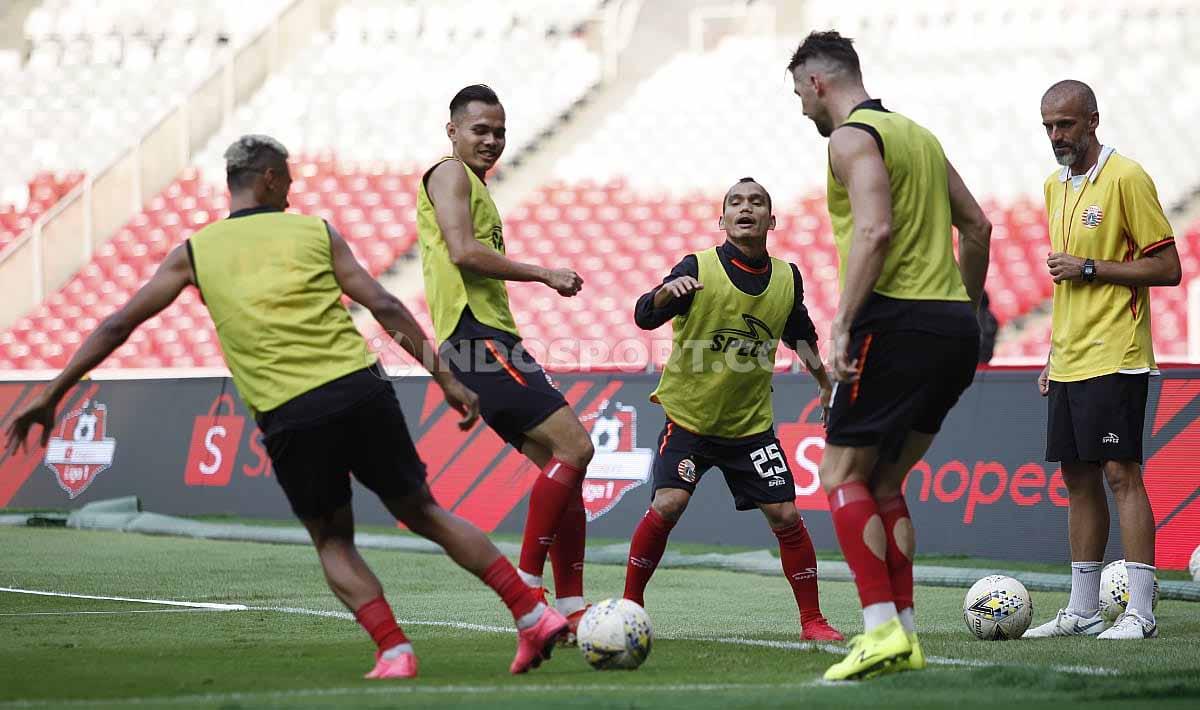 Persija Jakarta kemungkinan besar tidak akan melakukan official training (OT) sehari sebelum leg kedua Final Kratingdaeng Piala Indonesia melawan PSM Makassar. - INDOSPORT