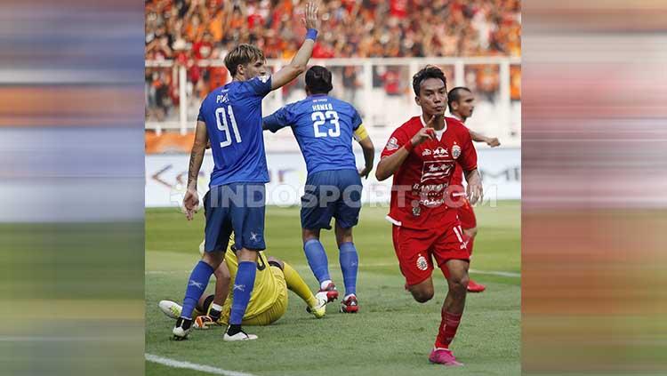Selebrasi Novri Setiawan usai mencetak gol dalam laga Persija vs Arema FC di SUGBK, Senayan pada pekan ke-12 Liga 1 2019, Sabtu (03/08/19).
