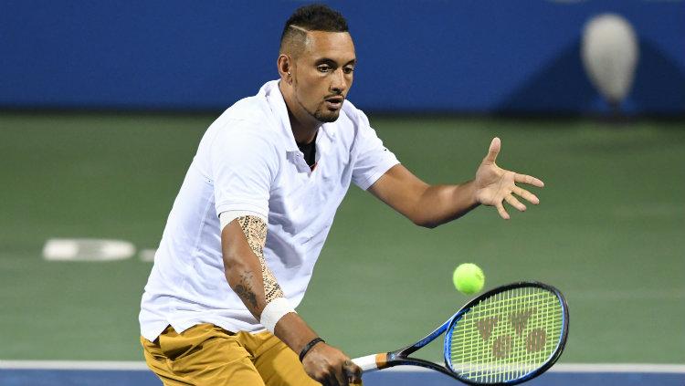 Petenis asal Australia yang terkenal emosional, Nick Kyrgios, kembali menjadi sorotan para petenis dunia. Mitchell Layton/Getty Images.