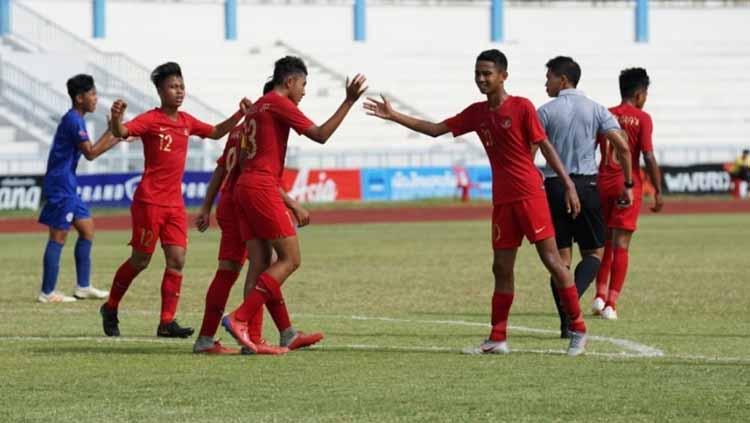Aksi selebrasi pemain Timnas Indonesia U-15. - INDOSPORT